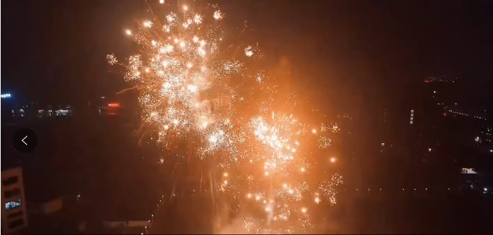 818ba1c0ff1233d0c687128766922cf8.jpg 26.jpg